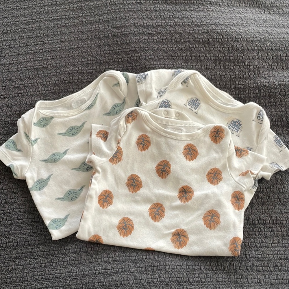 Lot of 3 Gap baby onesies - Star Wars